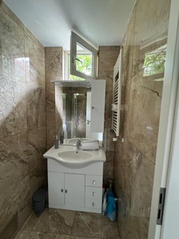 Cozy Flat Near Tivoli Park With Free Parking Apartment ลูบลิยานา ภายนอก รูปภาพ